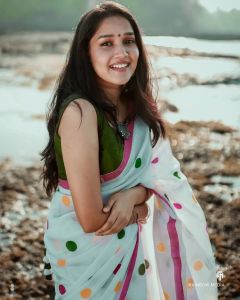 anikha-surendran-latest-photos-in-peacock-dress-004