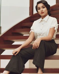 anikha surendran latest photoshoot-007