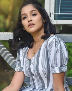 anikha surendran latest photoshoot-008