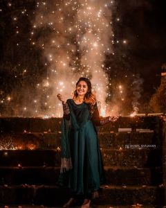 anikha surendran latest photoshoot images-001