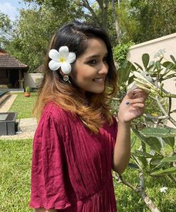 anikha surendran latest photoshoot images
