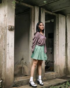 anikha-surendran-latest-photoshoot-in-skirt-and-top-001