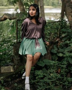 anikha-surendran-latest-photoshoot-in-skirt-and-top-003