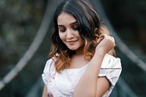 anikha surendran latest photoshoot pics 041-001