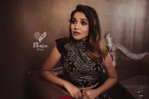 anikha-surendran-new-look-004
