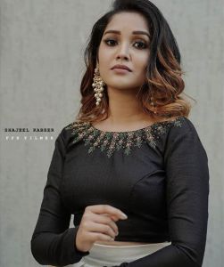 anikha surendran new photos-009