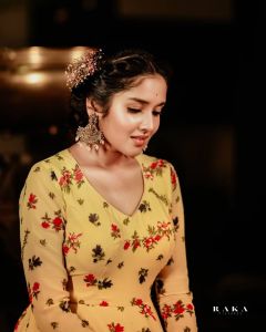 anikha-surendran-new-photoshoot021-001