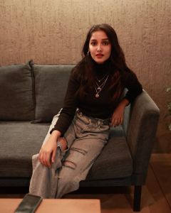 anikha-surendran-new-photoshoot021-011