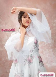 anikha-surendran-recent-photo-004