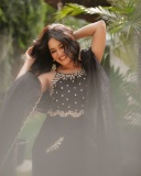 anikha-surendran-in-black-party-wear-outfit-ideas-photos-003