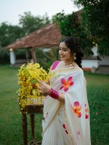 anikha-surendran-in-set-saree-photos-003