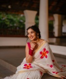 anikha-surendran-in-set-saree-photos-006