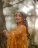 anikha-surendran-in-cotton-saree-with-thread-work-and-blouse-style-photos