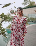 anikha-surendran-in-floral-printed-outfit-photos-006