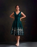 anikha-surendran-latest-photos-in-green-outfit-007