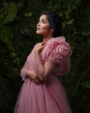 anikha-surendran-new-photos-in-pink-gown-002