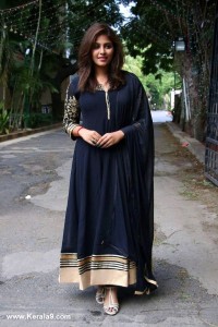 actress-anjali-latest-images-00775