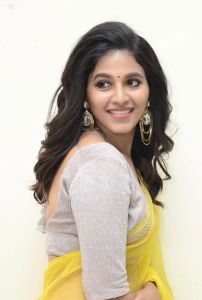 actress-anjali-latest-stills-006