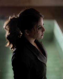 anjali-in-black-formal-wear-outfit-photos-003