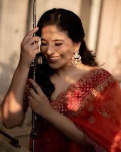 anjali-in-orange-net-heavy-work-saree-photos-002