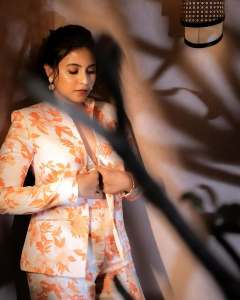 anjali-in-three-piece-co-ord-set-dress-fashion-photos-005