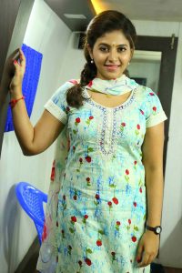 anjali-latest-movie-images-093-490