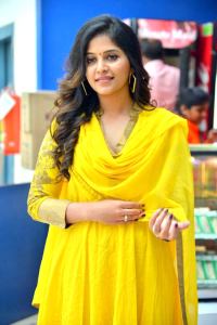 anjali-latest-pics-200-00794