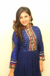 anjali-latest-stills-666-00190