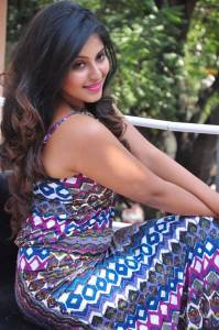 anjali-latest-stills04-00115