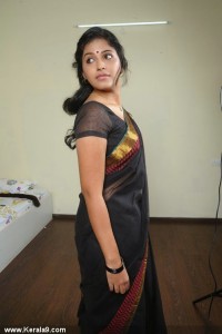 anjali-photos-in-saree-02494