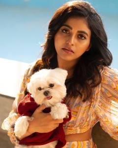 anjali-with-her-pet-photos-004