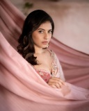 anjali-in-pink-blouse-with-peach-saree-combination-outfit-photos