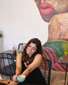 anju-kurian-in-black-outfit-photos-002