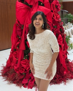 anju-kurian-in-bodycon-white-dress-photos-007