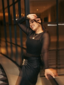 anju-kurian-in-crop-top-with-a-flowing-organza-skirt-function-wear-dress-photos-007