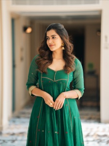 anju-kurian-in-green-function-wear-co-ord-set-kurta-photos-002
