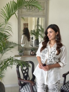 anju-kurian-in-latest-trending-outfit-photos-009