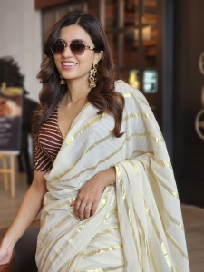 anju-kurian-in-onam-blouse-design-ideas-trending-005