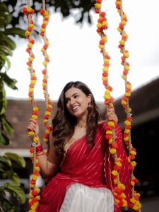 anju-kurian-in-onam-blouse-design-ideas-trending-019