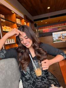 anju-kurian-in-printed-frock-design-ideas-photos-006