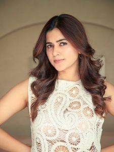 anju-kurian-in-white-hakoba-design-stylish-dress-images-004