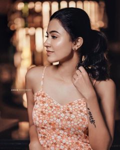 anju-kurian-latest-images-003