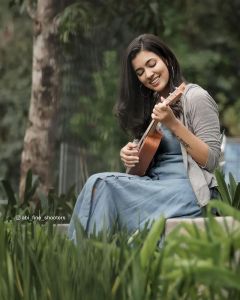 anju-kurian-latest-images-016