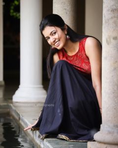anju-kurian-latest-images-023