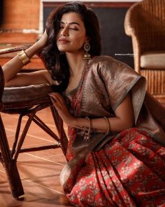 anju-kurian-latest-images-036