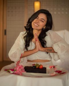 anju-kurian-latest-images-045