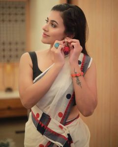 anju-kurian-latest-images-050
