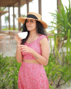 anju-kurian-latest-images-077