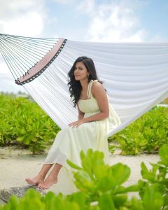 anju-kurian-latest-images-090