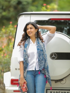 anju-kurian-new-trending-kurti-style-photos-005